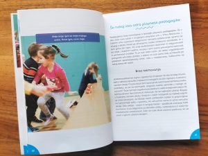 Oblikovanje in prelom knjige Playness pedagogika